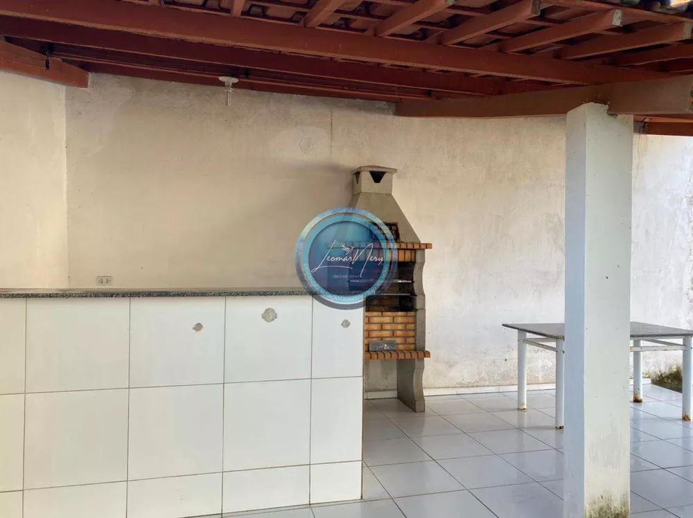 Casa à venda com 3 quartos, 200m² - Foto 4