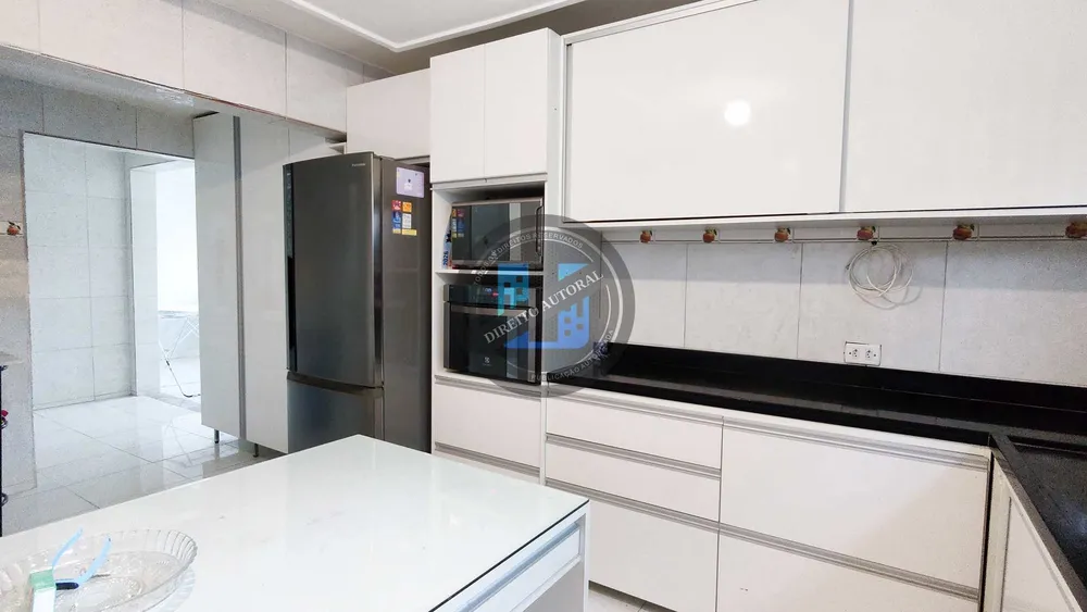 Casa, 3 quartos, 200 m² - Foto 10