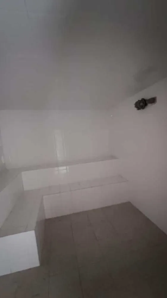 Casa, 4 quartos, 215 m² - Foto 4
