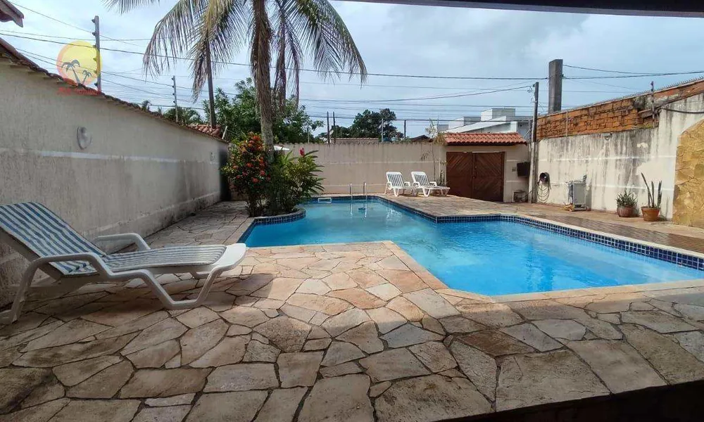 Casa, 4 quartos, 215 m² - Foto 2