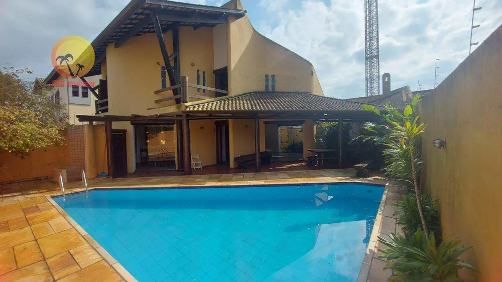 Casa, 5 quartos, 271 m² - Foto 1