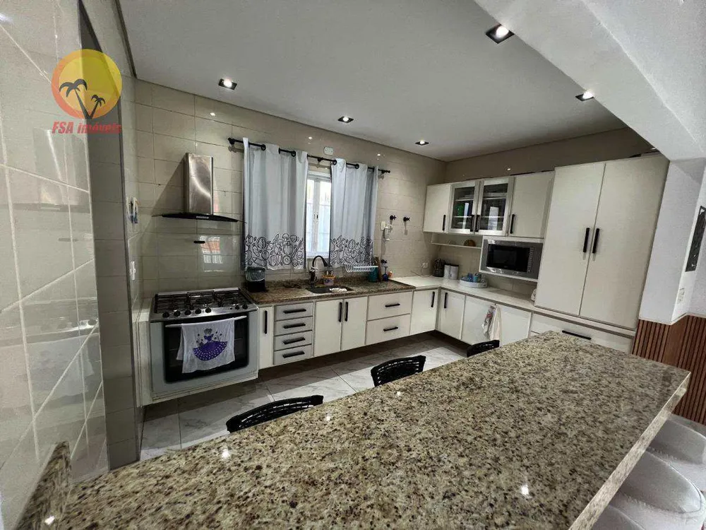 Casa, 4 quartos, 230 m² - Foto 3