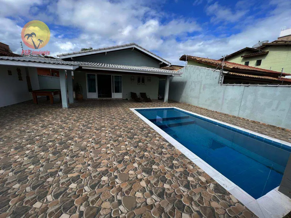 Casa, 4 quartos, 230 m² - Foto 1