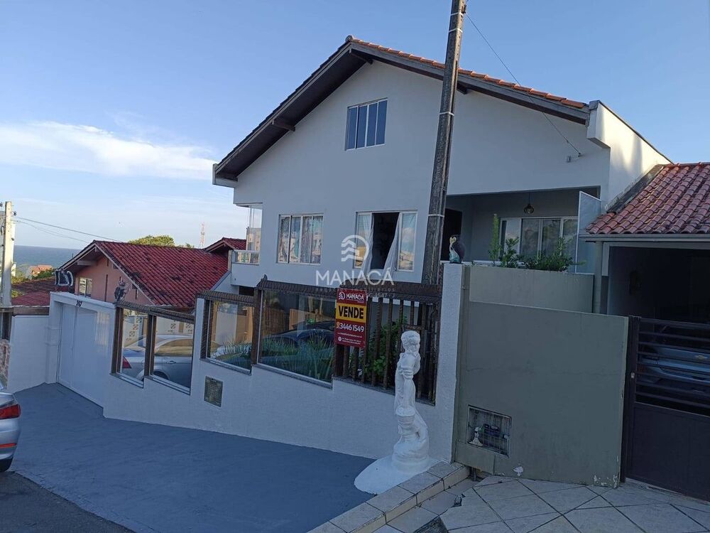 Sobrado à venda com 5 quartos, 520m² - Foto 1
