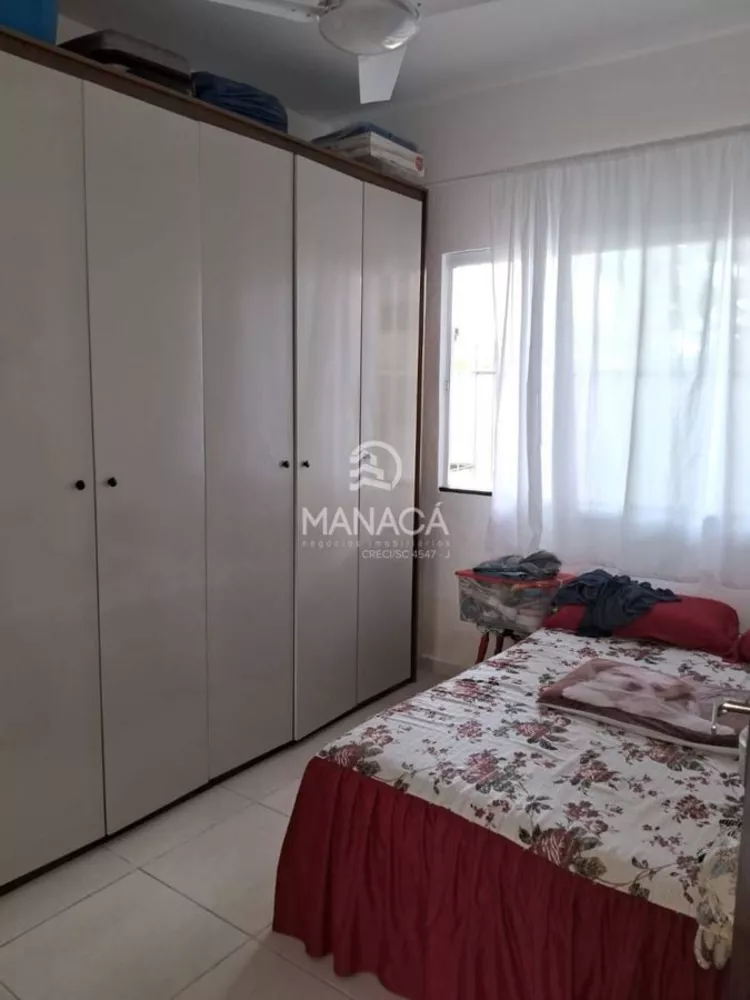 Casa à venda com 2 quartos, 76m² - Foto 9