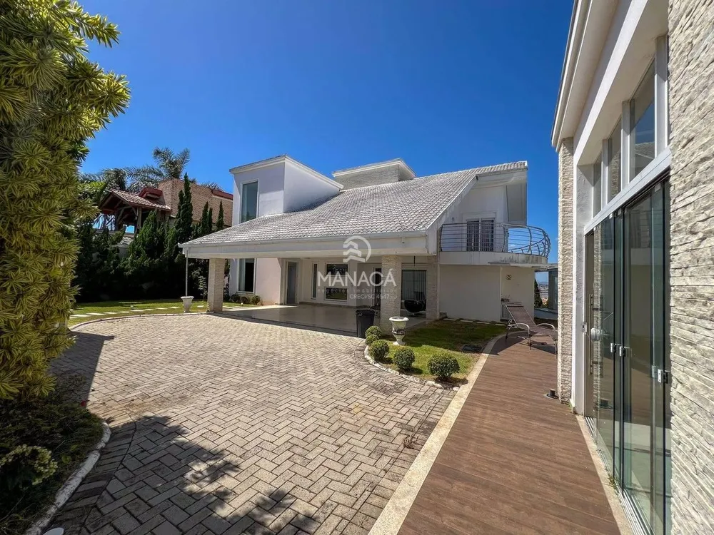 Casa, 4 quartos, 327 m² - Foto 1
