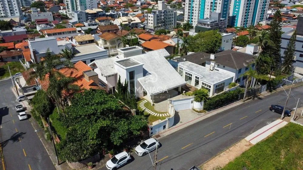 Casa, 4 quartos, 327 m² - Foto 15