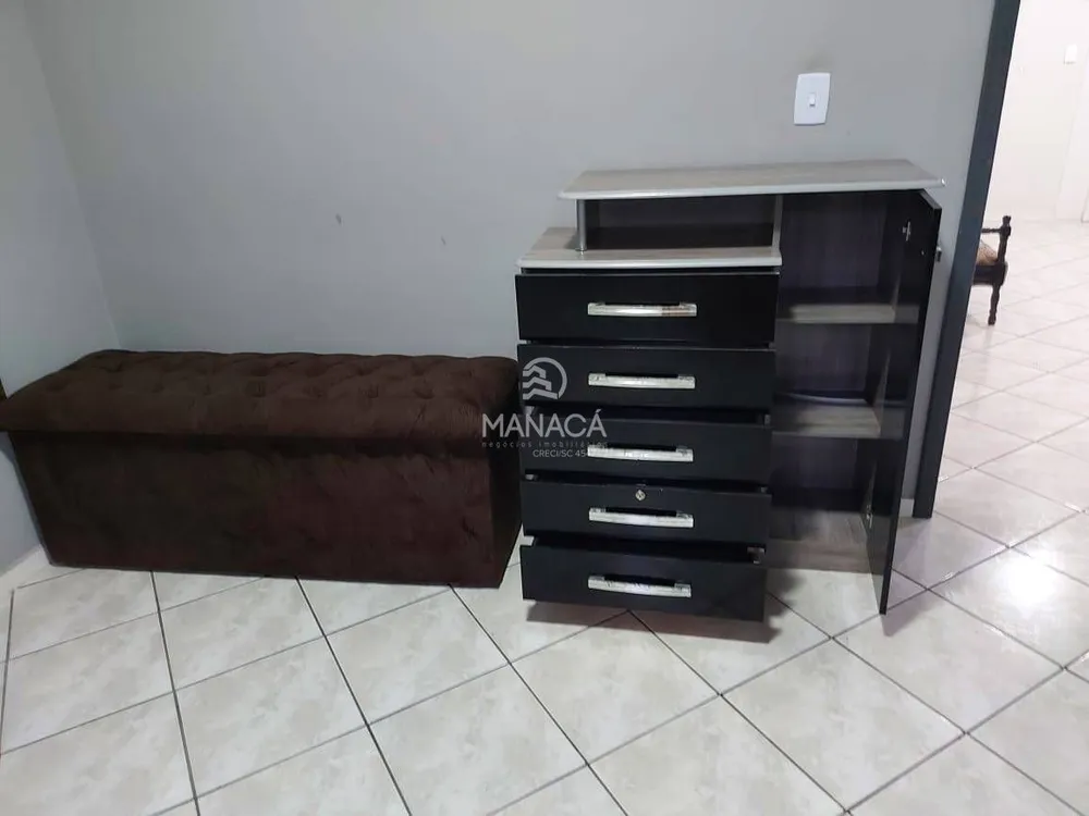 Sala-Conjunto, 900 m² - Foto 1