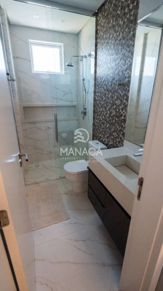 Apartamento, 3 quartos, 156 m² - Foto 2