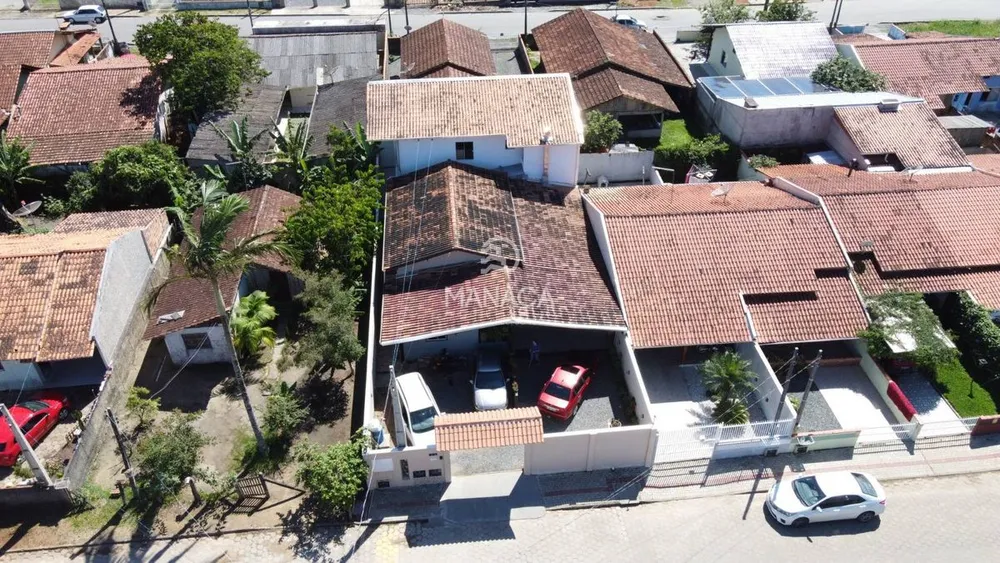 Casa, 3 quartos, 360 m² - Foto 1