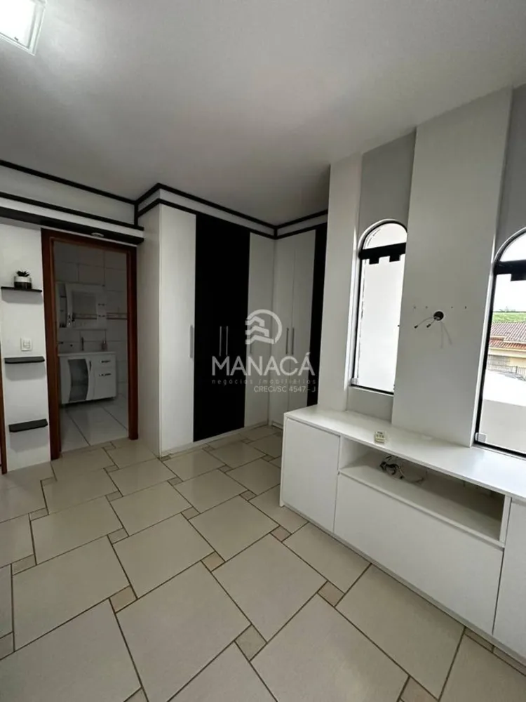 Casa, 4 quartos, 230 m² - Foto 10