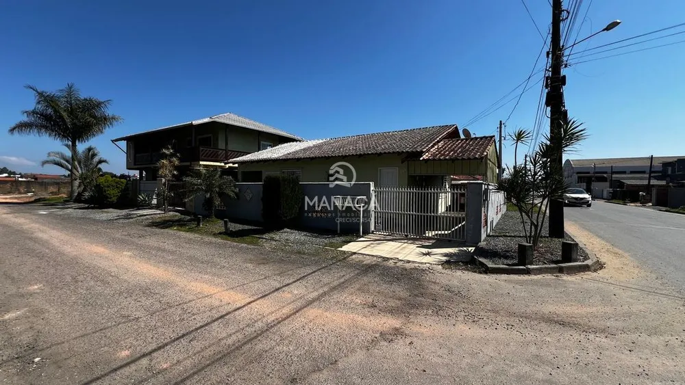 Sobrado, 7 quartos, 300 m² - Foto 1