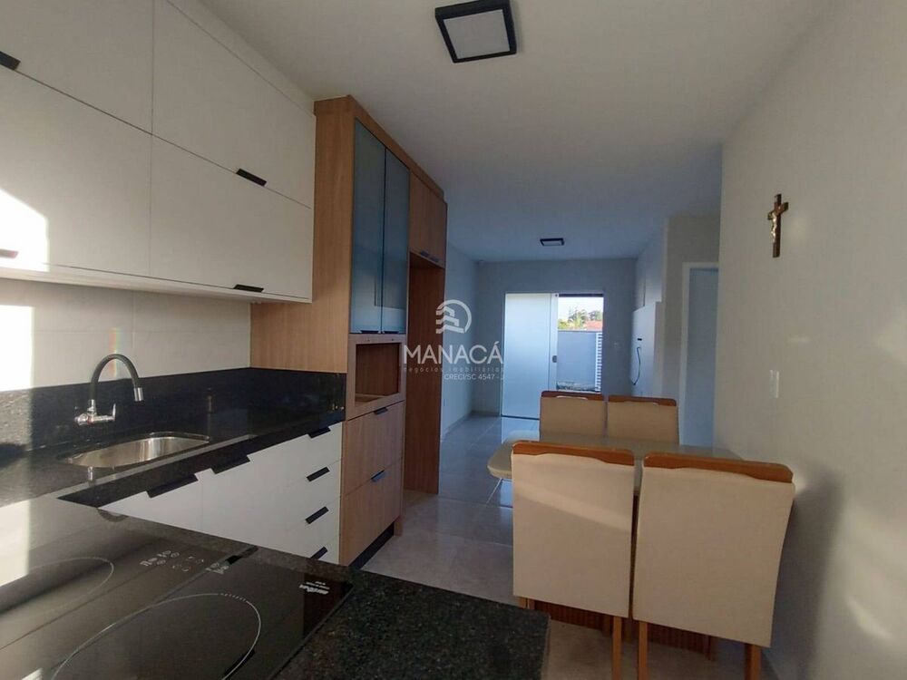 Casa à venda com 2 quartos, 45m² - Foto 13