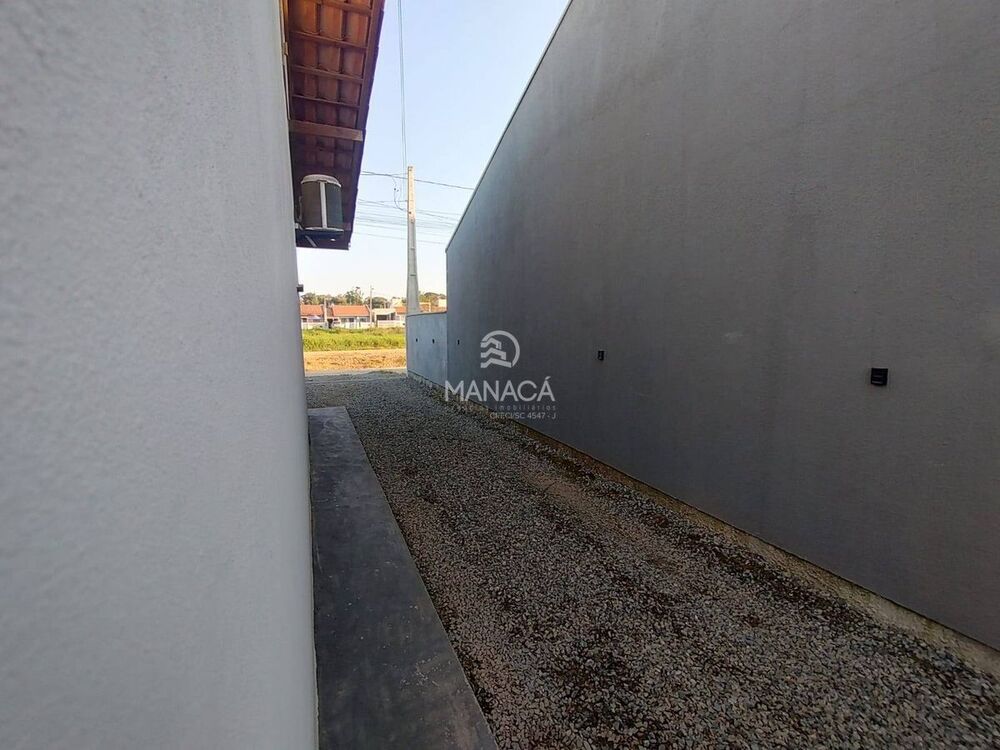 Casa à venda com 2 quartos, 45m² - Foto 11