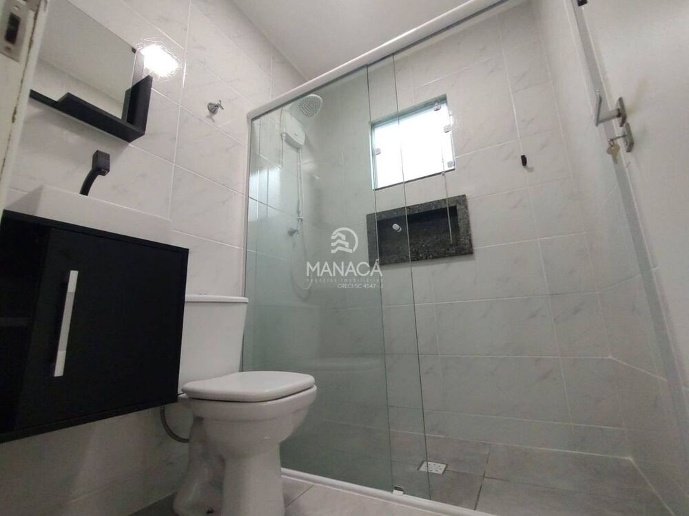 Casa à venda com 2 quartos, 45m² - Foto 6
