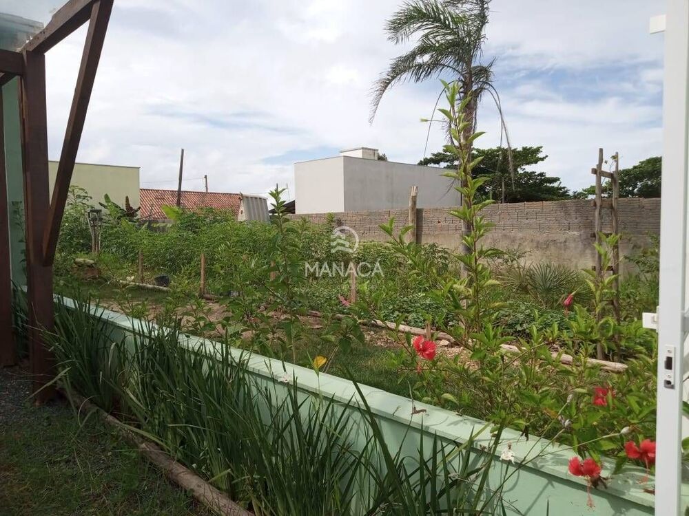 Casa à venda com 2 quartos, 408m² - Foto 4