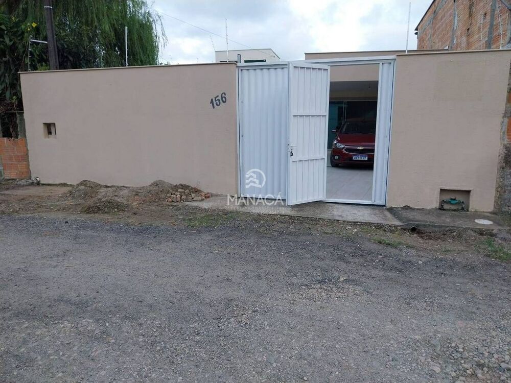 Casa à venda com 3 quartos, 150m² - Foto 2