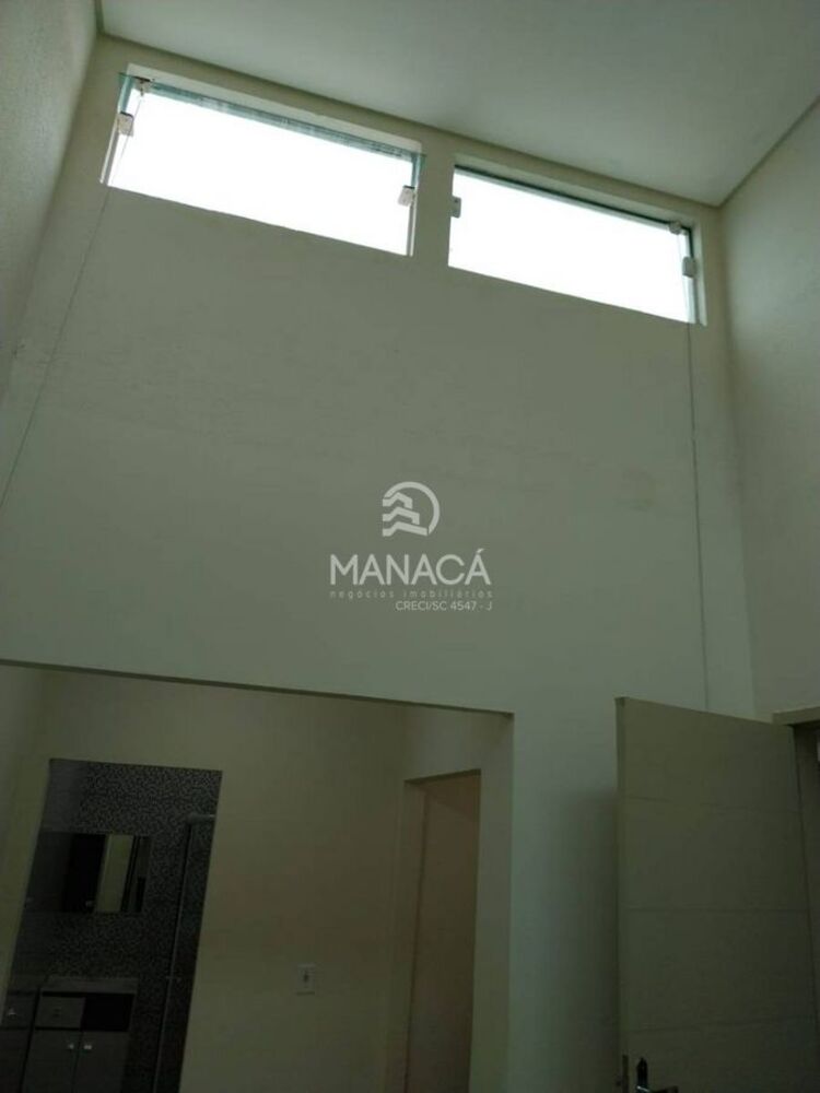Casa à venda com 3 quartos, 150m² - Foto 11