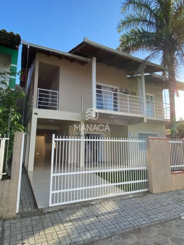 Sobrado, 6 quartos, 330 m² - Foto 1
