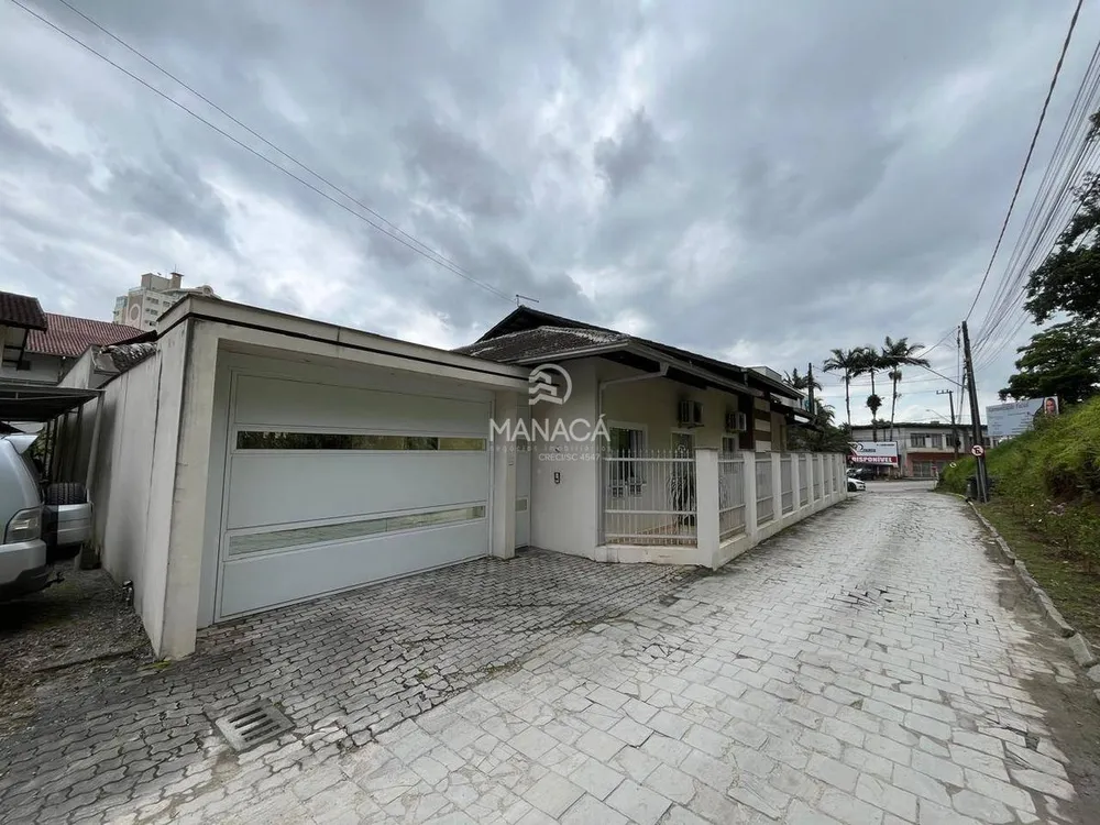 Casa, 3 quartos, 242 m² - Foto 3