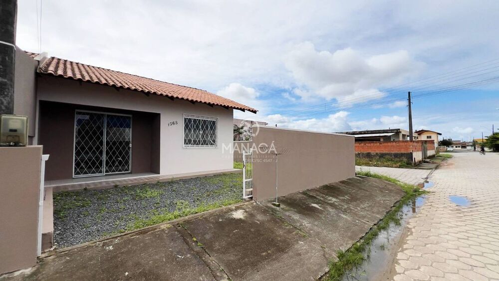 Casa à venda com 2 quartos, 49m² - Foto 1