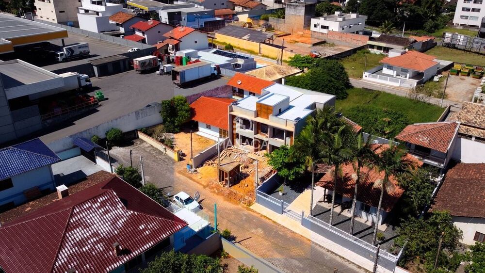 Apartamento à venda com 3 quartos, 75m² - Foto 3