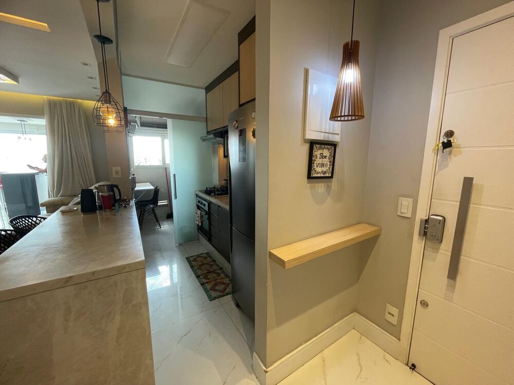 Apartamento à venda com 2 quartos, 67m² - Foto 2