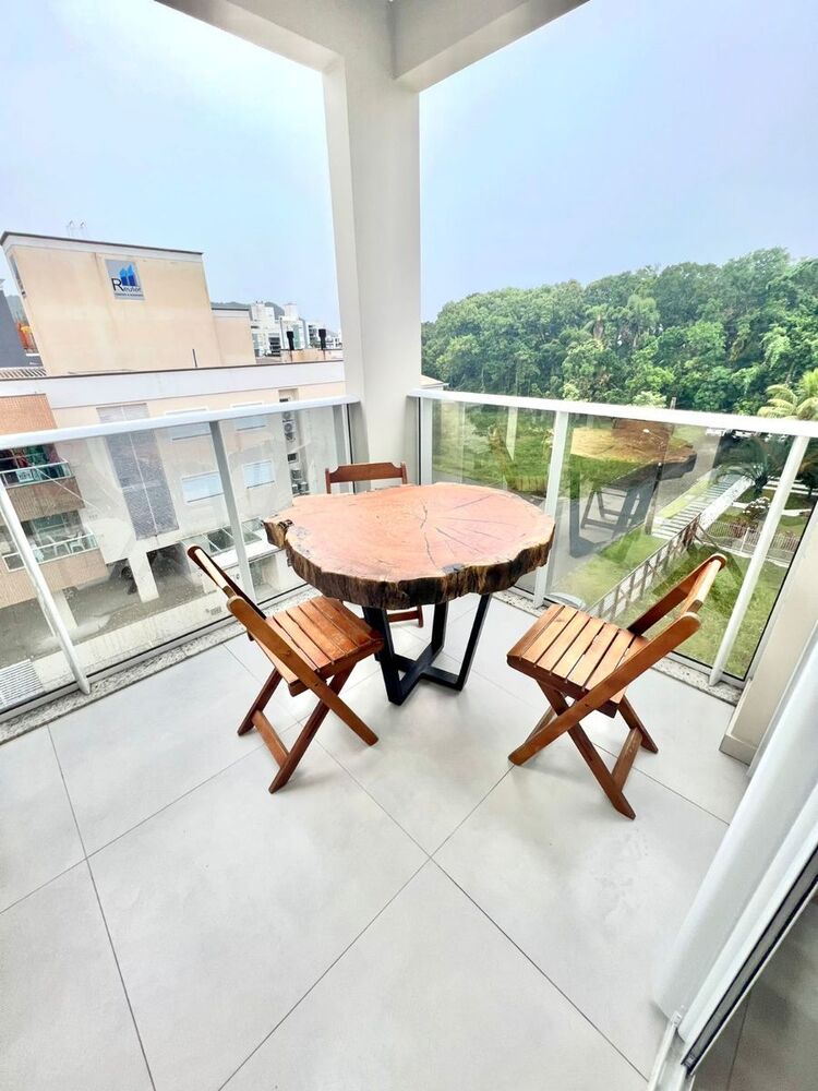 Apartamento à venda com 2 quartos, 65m² - Foto 4
