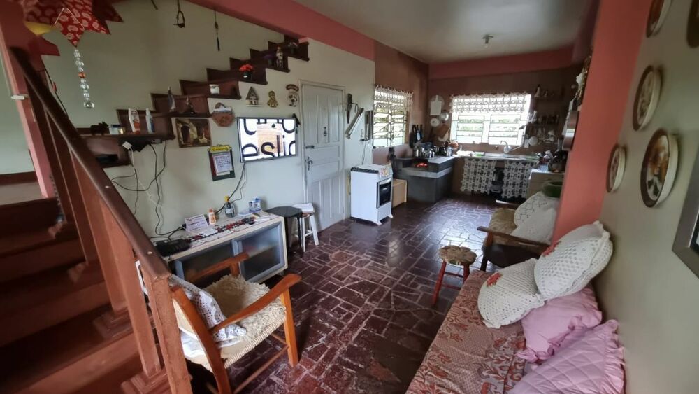 Chácara à venda com 4 quartos, 300m² - Foto 4
