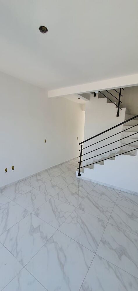 Casa à venda, 70m² - Foto 1