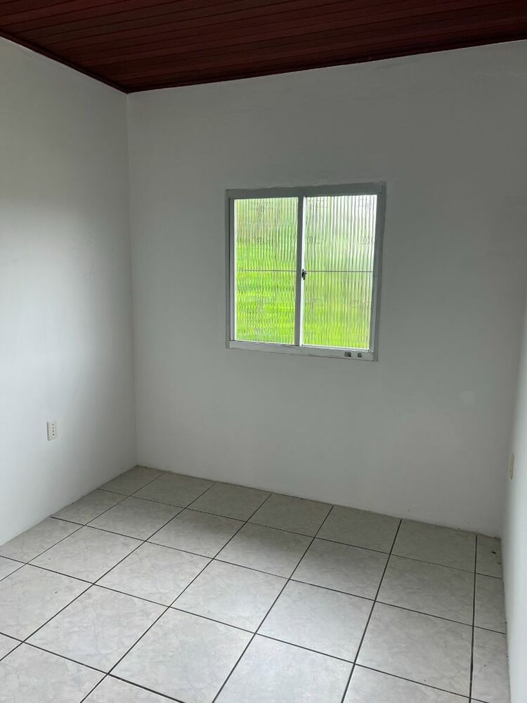 Casa à venda com 3 quartos, 90m² - Foto 5