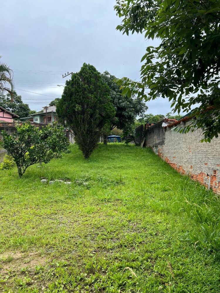 Casa à venda com 3 quartos, 90m² - Foto 13