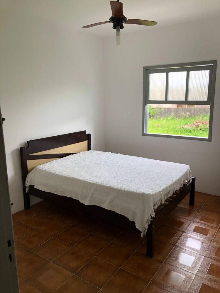 Casa para alugar com 4 quartos, 100m² - Foto 2