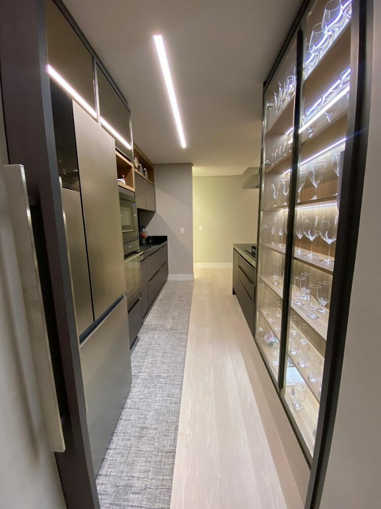 Apartamento, 3 quartos, 147 m² - Foto 2