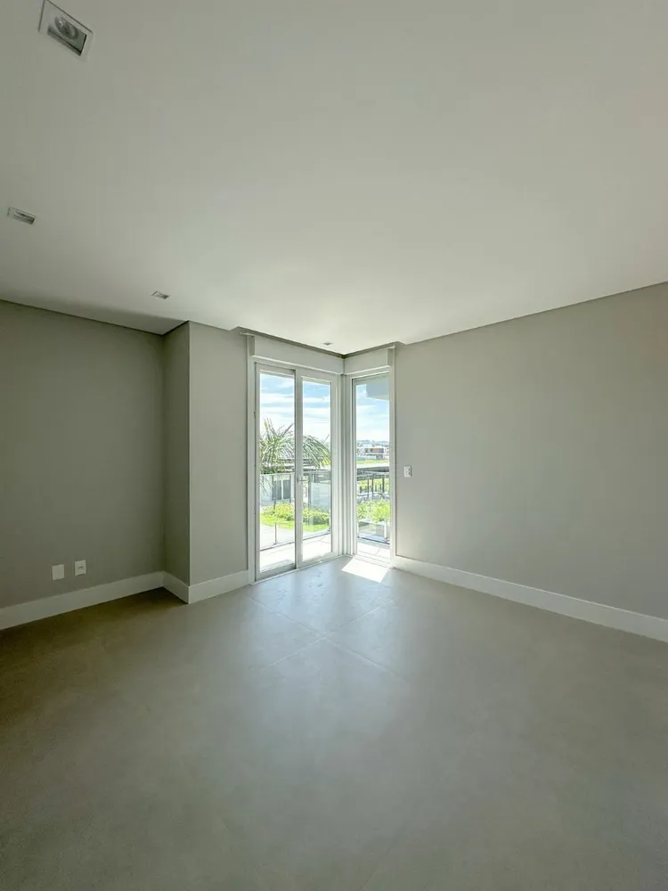 Casa, 3 quartos, 263 m² - Foto 8