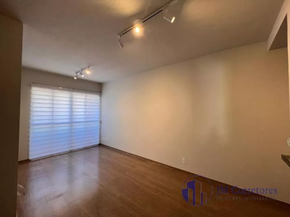 Apartamento à venda com 3 quartos, 70m² - Foto 4