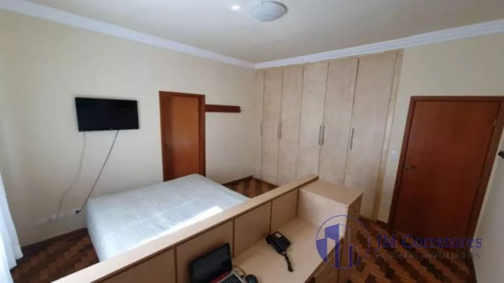 Casa à venda com 5 quartos, 390m² - Foto 18