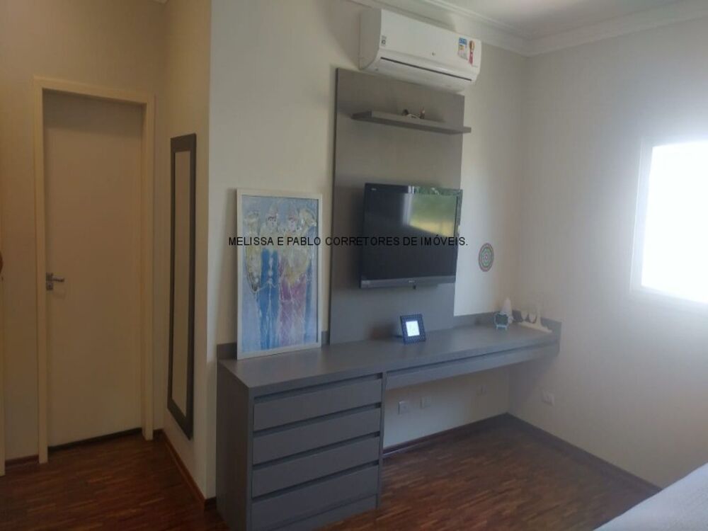 Casa, 3 quartos, 250 m² - Foto 1