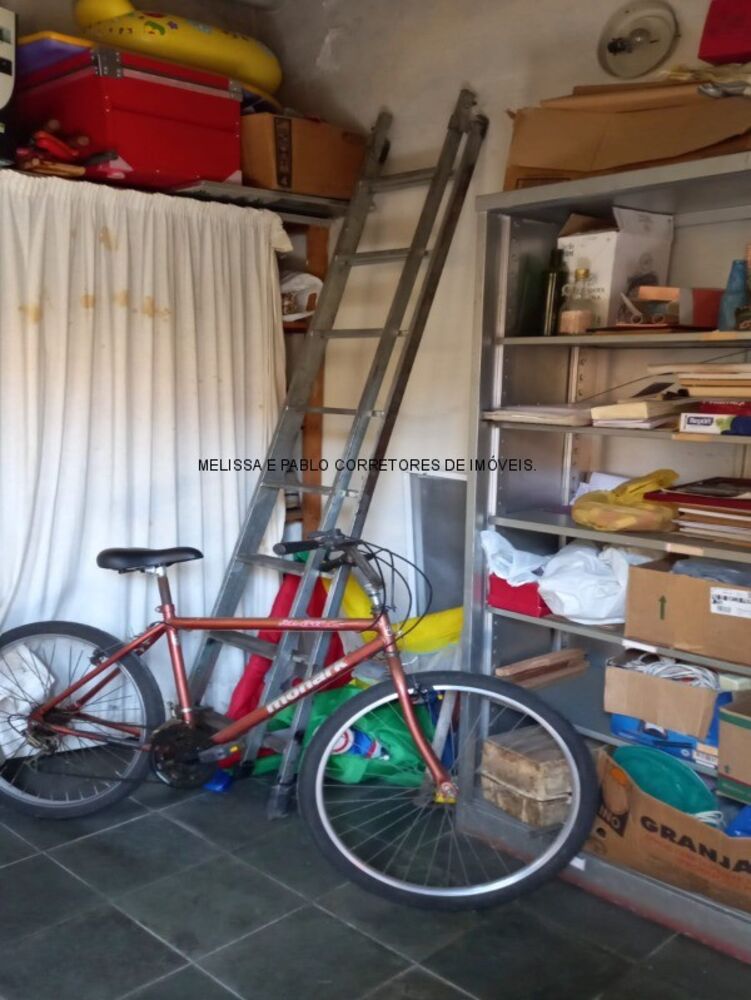 Casa à venda com 3 quartos, 250m² - Foto 3