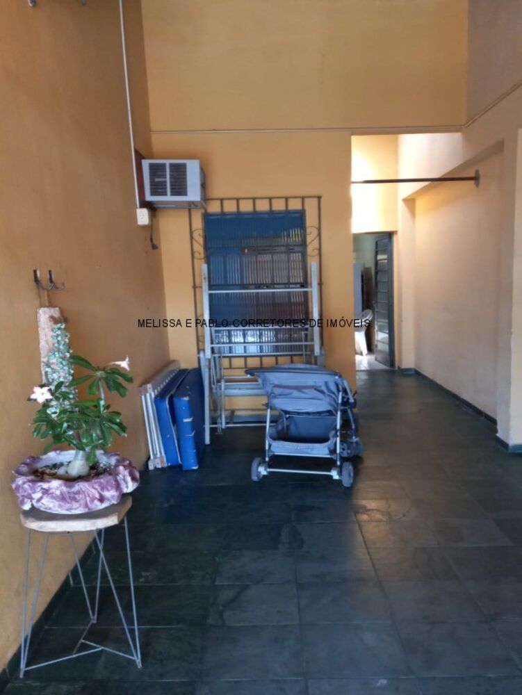 Casa à venda com 3 quartos, 250m² - Foto 10
