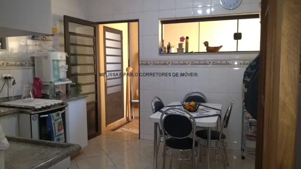 Casa, 3 quartos, 252 m² - Foto 8