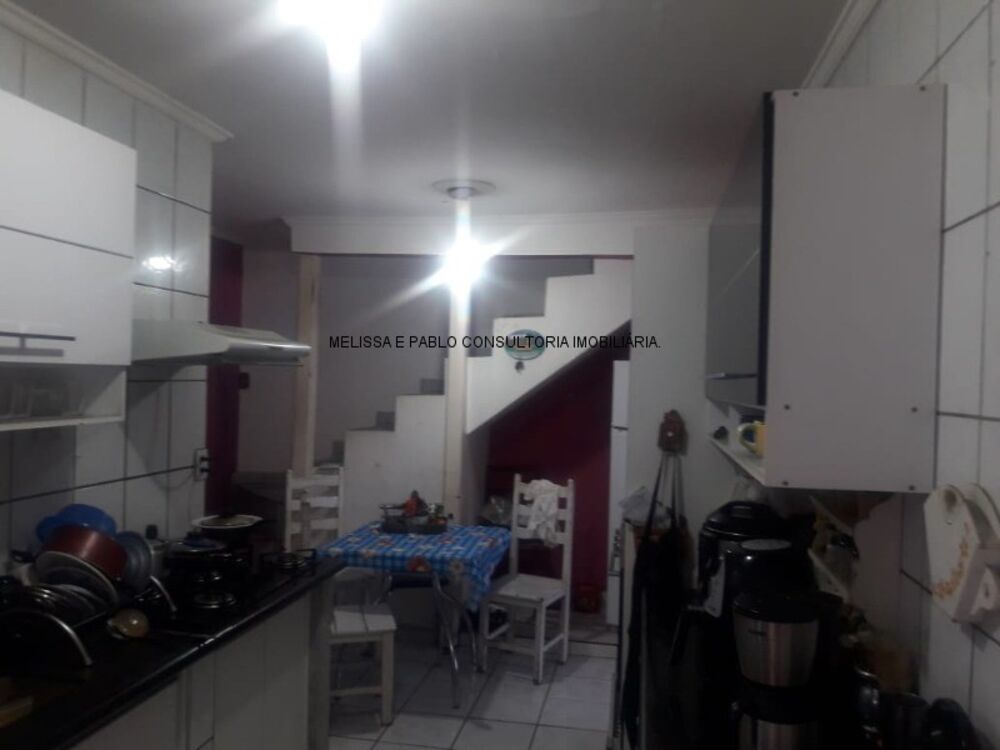Casa, 2 quartos, 170 m² - Foto 1