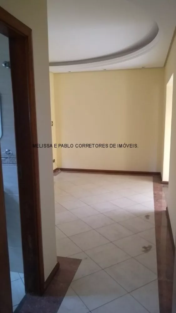 Casa, 3 quartos, 209 m² - Foto 2