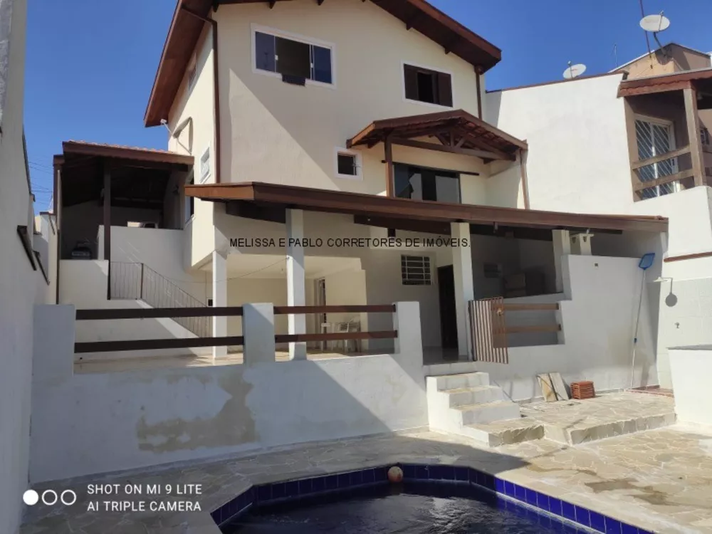 Casa, 3 quartos, 275 m² - Foto 1