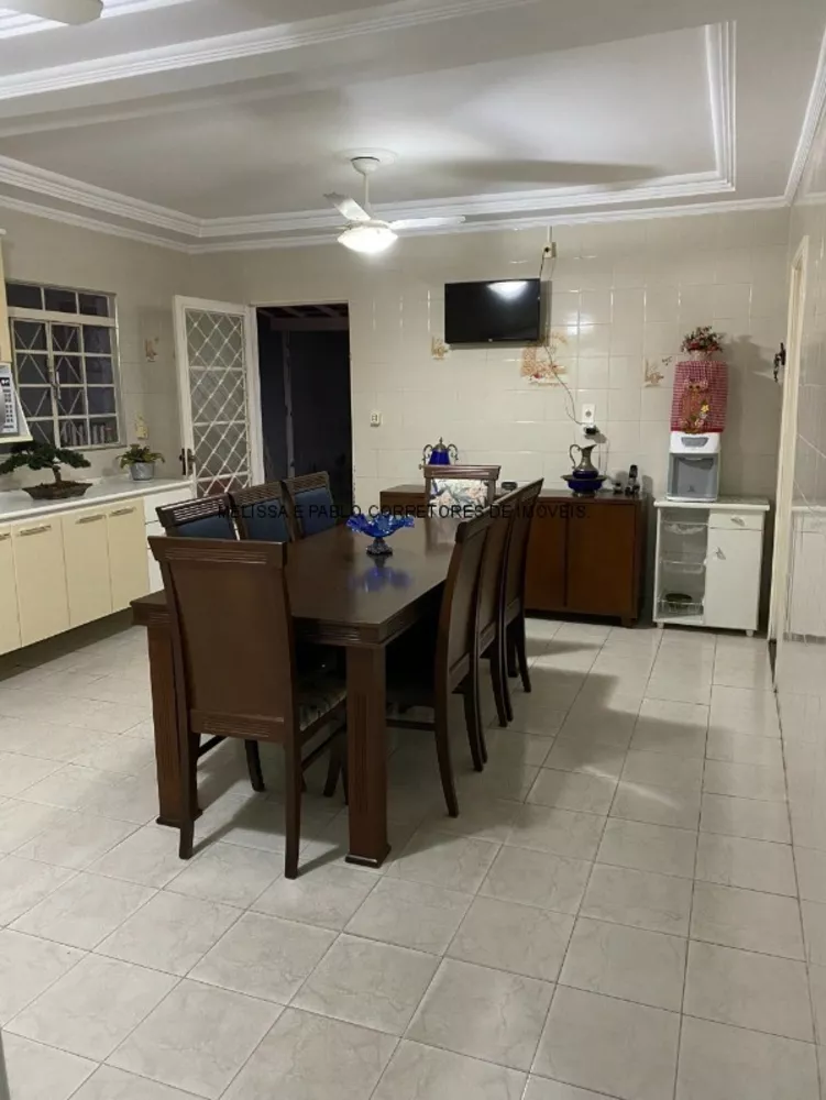 Casa, 3 quartos, 190 m² - Foto 3