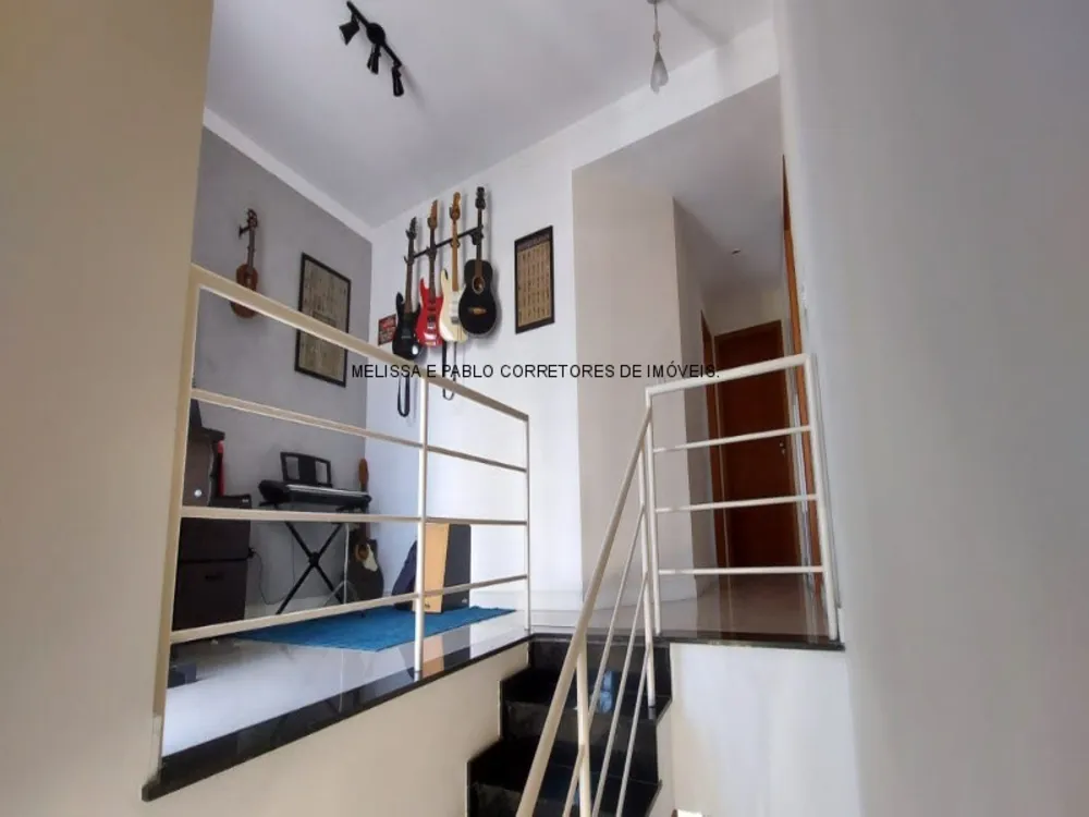 Casa, 303 quartos, 250 m² - Foto 4