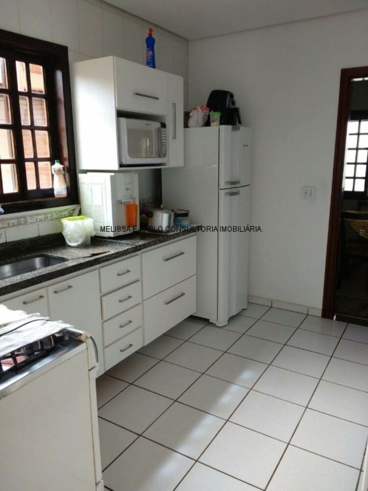 Casa, 3 quartos, 170 m² - Foto 2