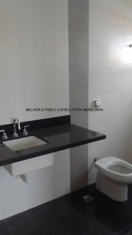 Casa à venda com 3 quartos, 300m² - Foto 7