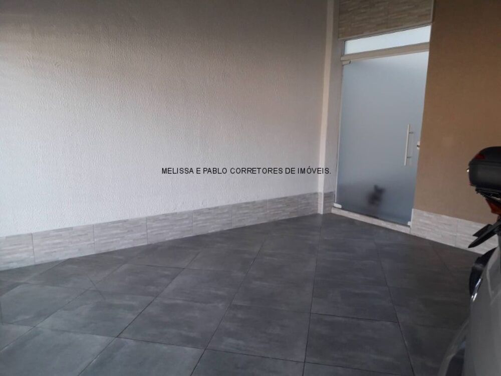 Casa à venda com 3 quartos, 100m² - Foto 1
