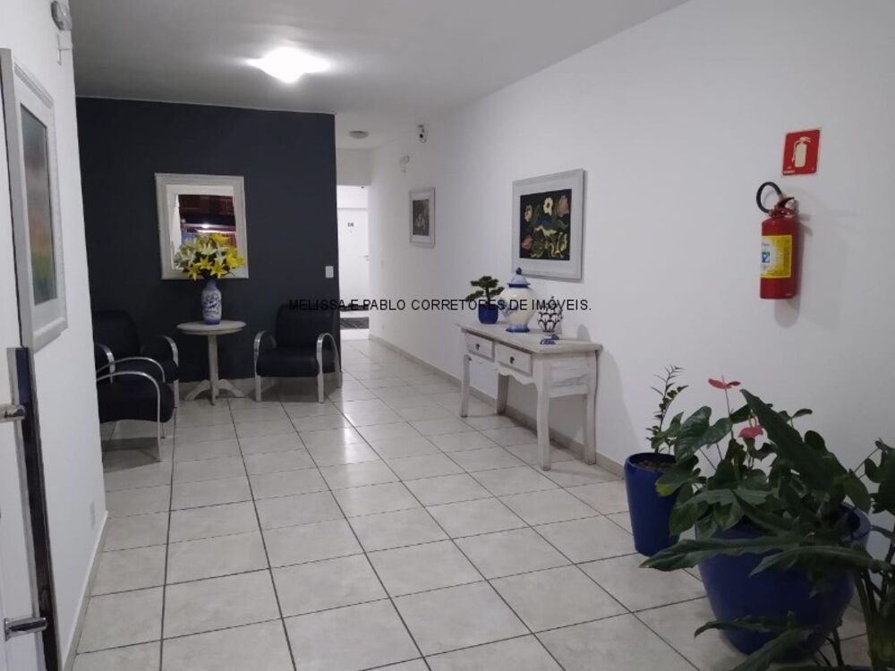 Apartamento à venda com 3 quartos, 86m² - Foto 2